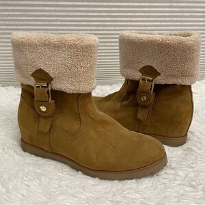 Tommy Hilfiger Soffia 2 Round Toe Tan Suede Ankle  Boot faux fur lined sz 8.5M‎